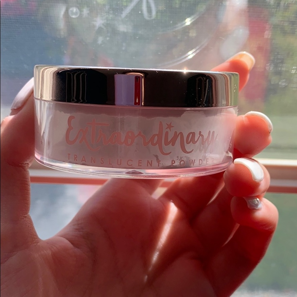 Ciate Extraordinary Translucent Powder - Picture 3 of 4